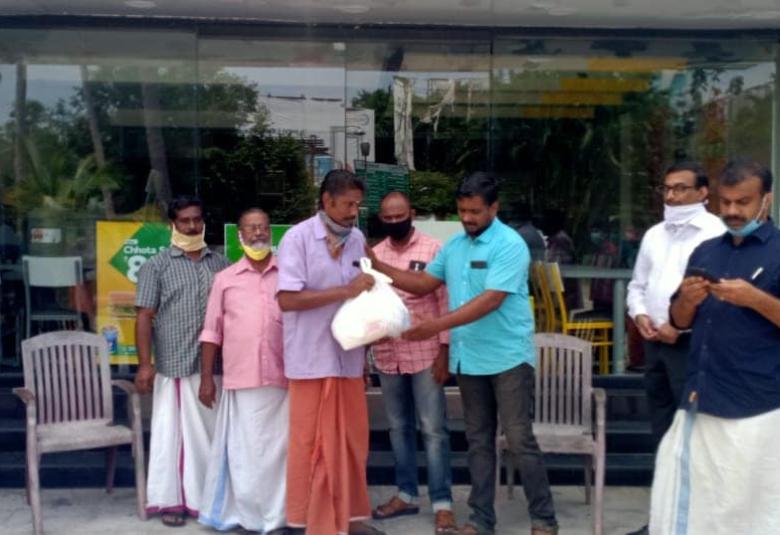 Covid Kit to Auto drivers